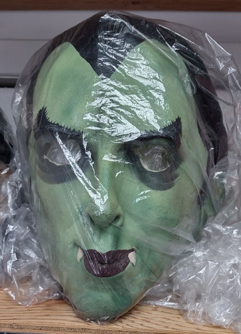 Masque de Vampire Dracula ** à vendre $59.99 neuf **